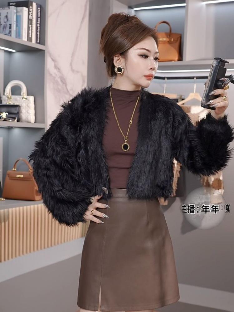 Product Introduction of 2024 Autumn and Winter New High-End Popular One-Button Short Woolen Coat for Women Fashionable Stylish All-Match Long Sleeve Fashion 12