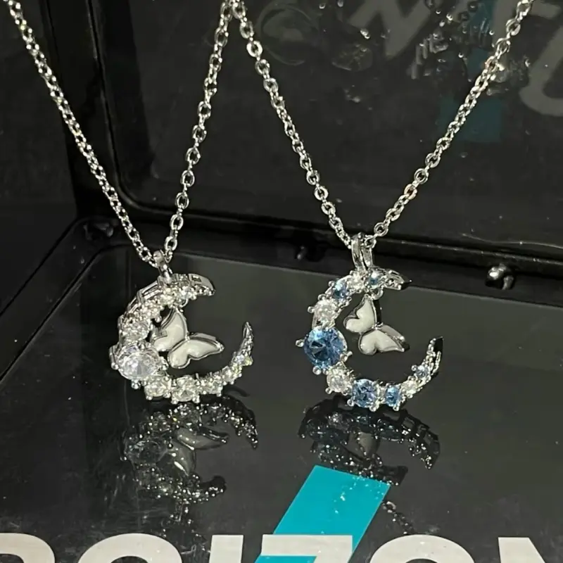 2025 Moon Butterfly Ins Necklace Snowflake Niche Elegant Light Luxury High-end Collarbone Girlfriend Gift Best Friend Couple