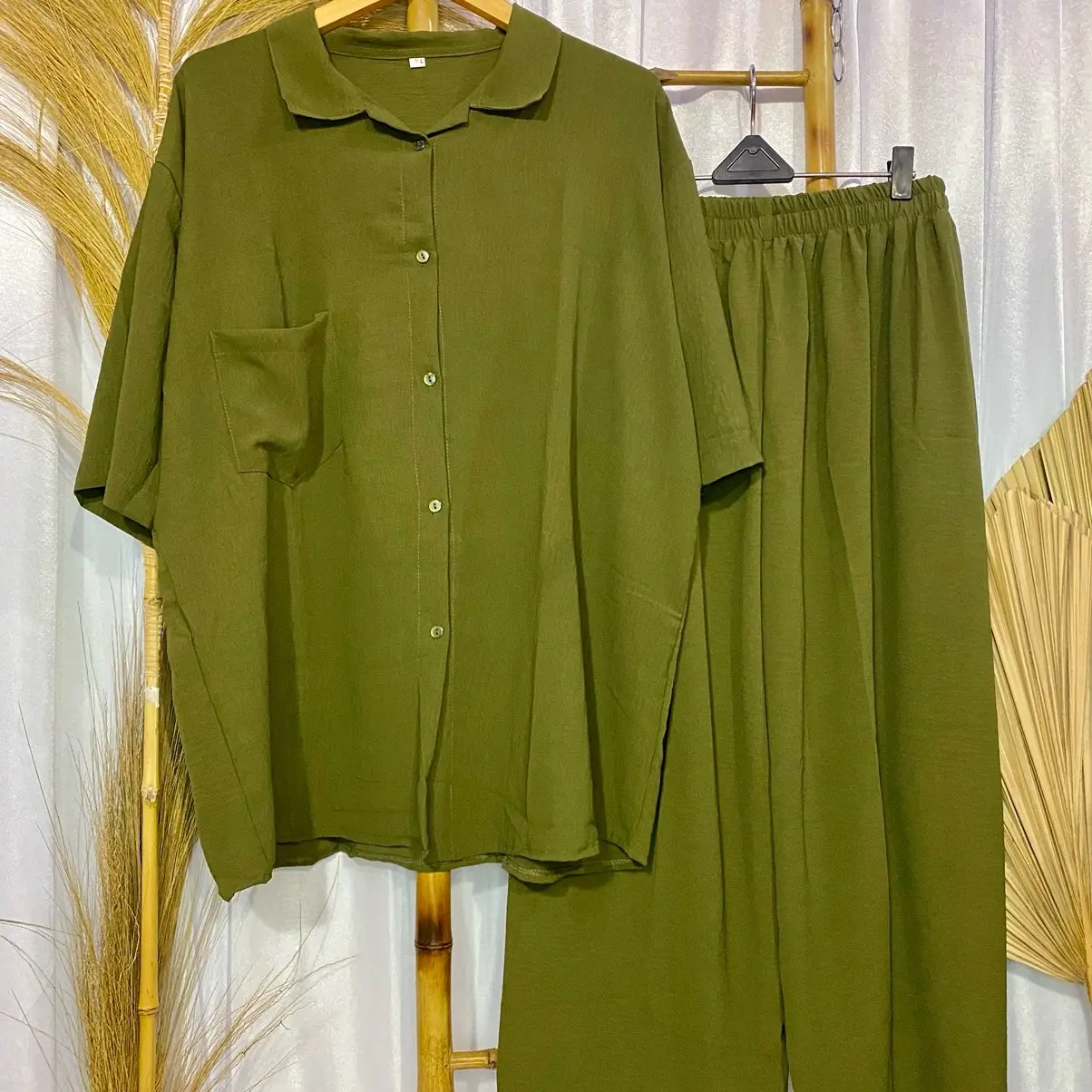 Delia Setcel Crinkle Jumbo Ld 140 Lengan Pendek Setelan Crinkle Super Jumbo Ld 140 One Set BB 70-120kg