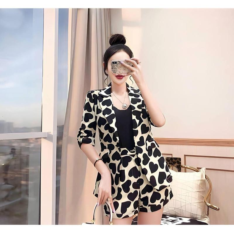 Set Bộ Vest 3 Món Áo Vét Và Quần Đùi Họa Tiết Tim Cá Tính BY4481 4