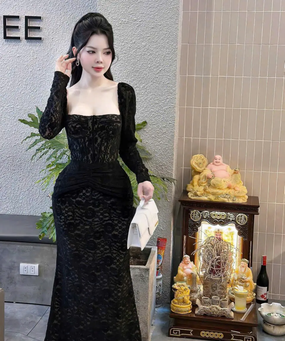 BIGSIZE HIẾU HIẾU (55-95KG) - Váy body ren cổ vuông tay dài dáng dài tôn dáng dự tiệc D354