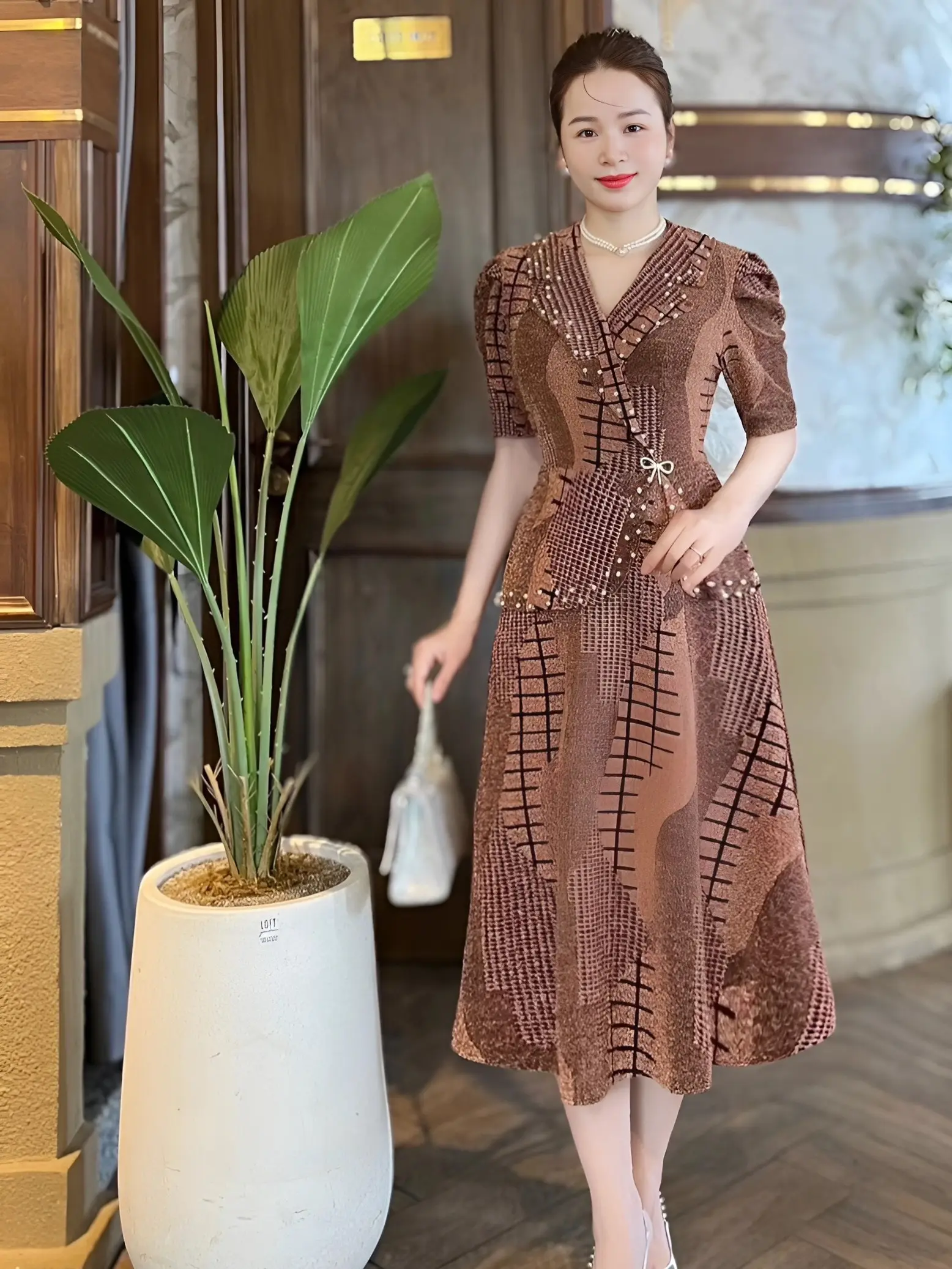 Đầm Trung Niên Dáng Lửng K505 Vải Nhũ Dệt Đi Hạt Từ 50-80kg Màu Đỏ Dress Thun Women