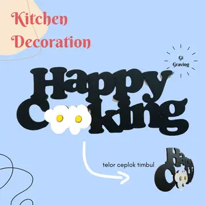 Gi Graving Hiasab Dinding Dapur Kayu Happy Cooking Termurah Ukuran Besar 40x17x6mm Dekorasi Dapur Unik & Praktis
