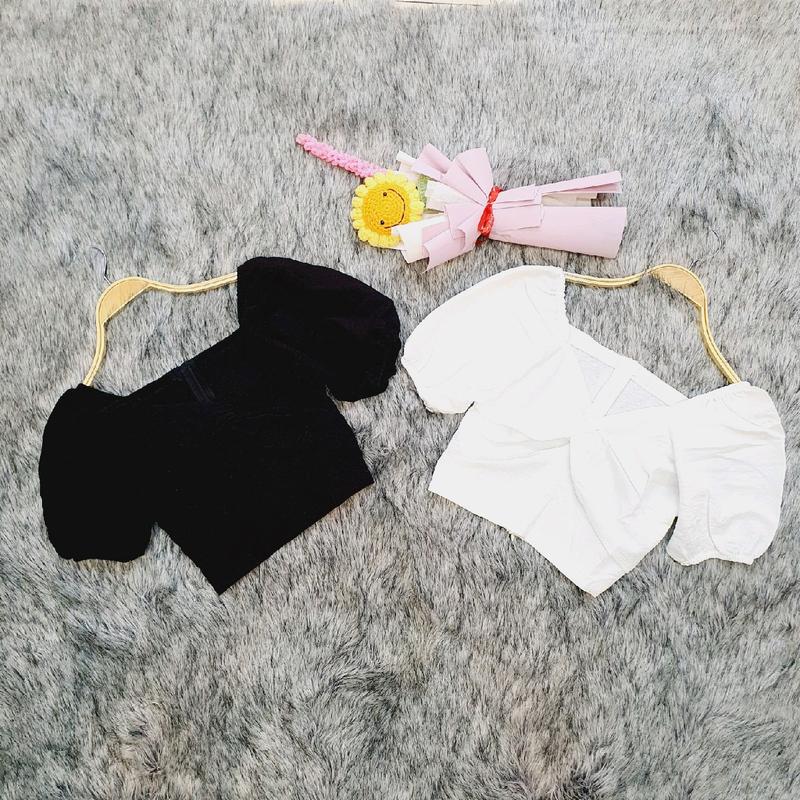 Áo croptop kiểu vai tay phồng xoắn trước ngực khóa kéo phía sau trẻ trung dành cho phái nữ Women Sơ Mi Trắng Voi Nhung Kem Nho