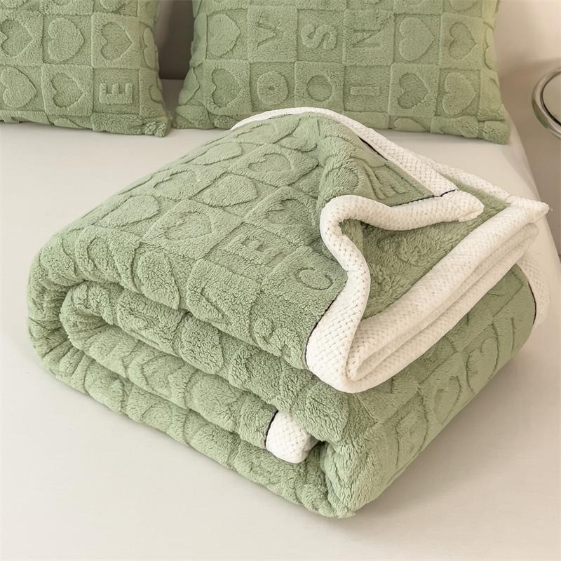 Product Introduction of Letter & Plaid Pattern Knitted Fleece Warm Blanket, 1 Count Soft Comfortable Throw Blanket, Bedroom & Living Room Blanket, Perfect for Dormitories and Travel 7