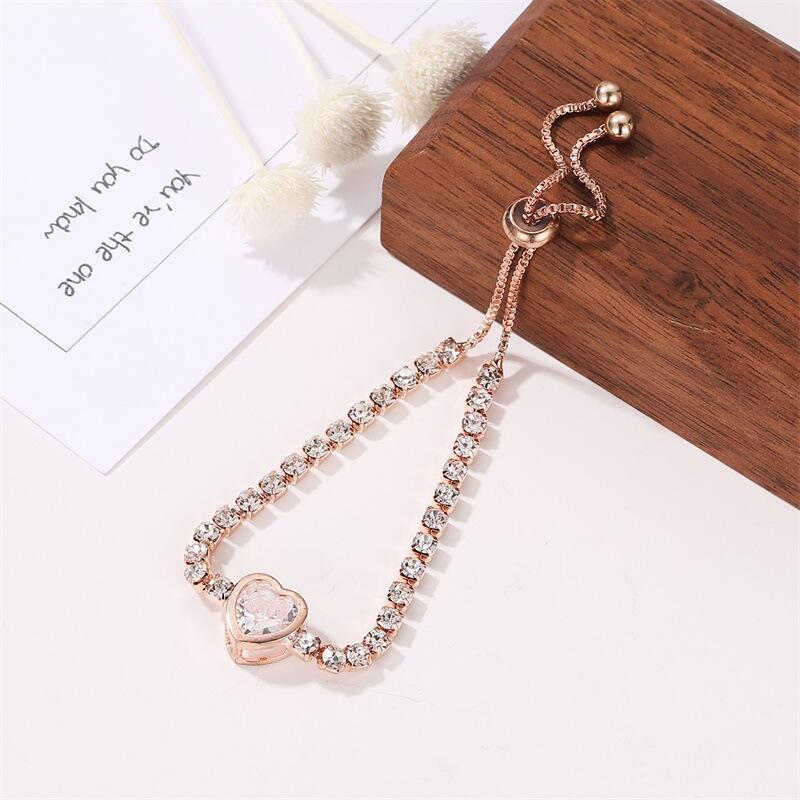 Product Introduction of New Product Fashion Love Zircon Small Fresh Imitation Big Brand Simple Dia-studded Ladies Bracelet 17