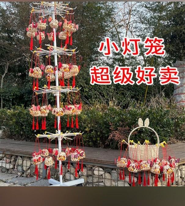 Product Introduction of Giá treo  hàng 6 tầng tiện lợi,treo đèn lồng ,treo phụ kiện,  đồ ăn vặt... 1