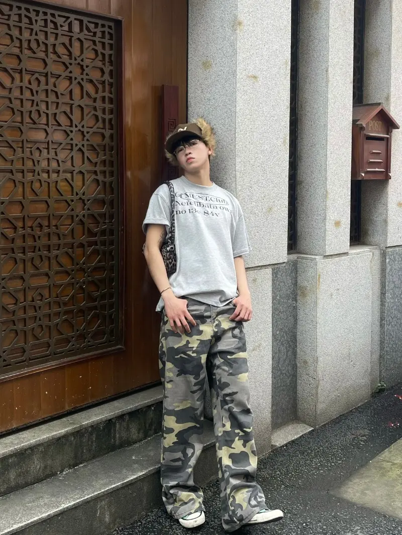Áo thun boxy Must Classic, áo thun 100% cotton 250gsm nam nữ Unisex Local Brand