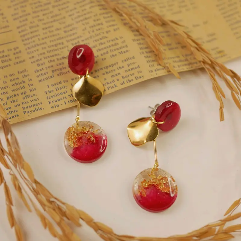 anting resin handmade merah dan gold Elegant 1