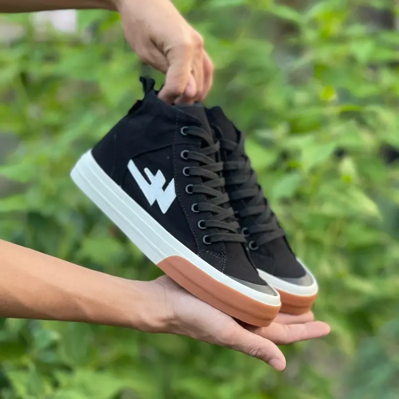 Sneakers Aekoshoes TwoYears High Black Gum Produk Lokal Made In Indonesia 3