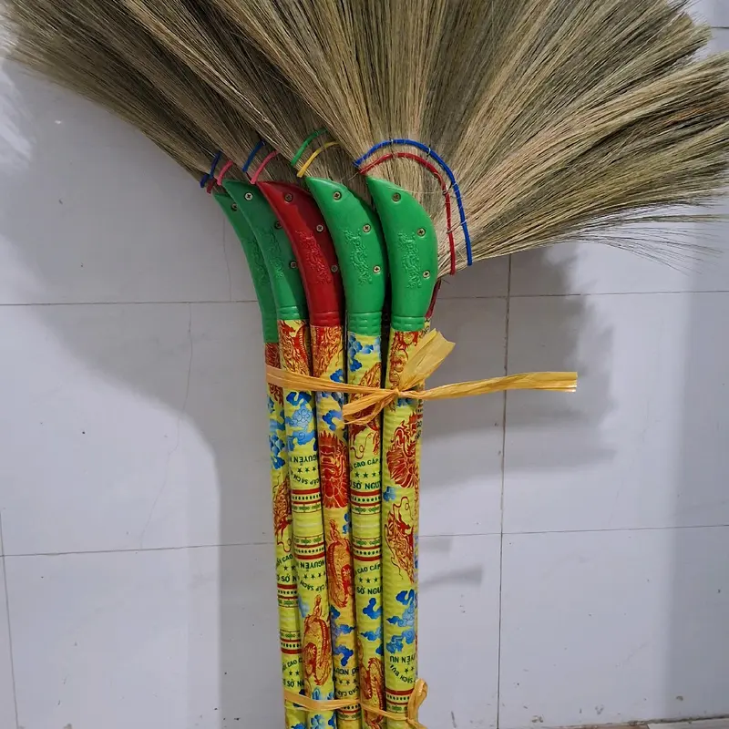 Combo 3 cây chổi_105k.Sản phẩm hữu ích,làm sạch nhà cửa,màu ngẫu nhiên. 5