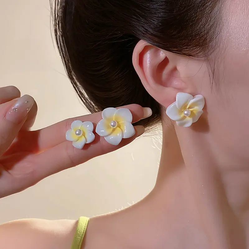 Bông Tai Đinh tán Ngọc Trai Frangipani, Phong Cách Mùa Hè, Bông Tai Cao Cấp Cho Nữ, Thiết Kế Độc Đáo Ngọt Ngào, Bán Chạy, Hàng Mới Về 2025 1