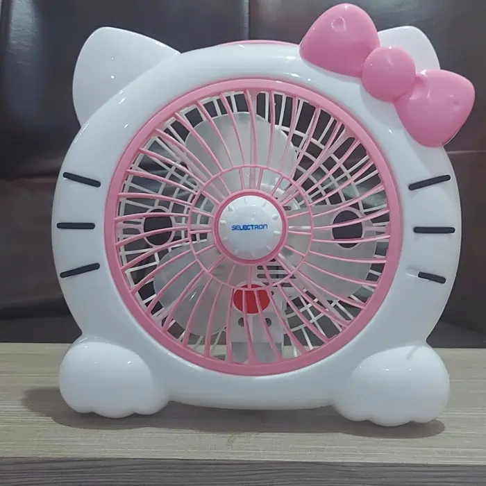 Kipas Angin Hello kitty 10 inch Selectron 102H 10"/25cm 2 Kecepatan Berstandard SNI - Bergaransi 1