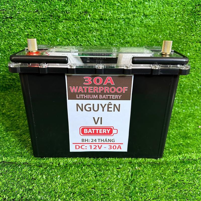 Bình pin lithium 12V - 30Ah chống nước có tay xách 1