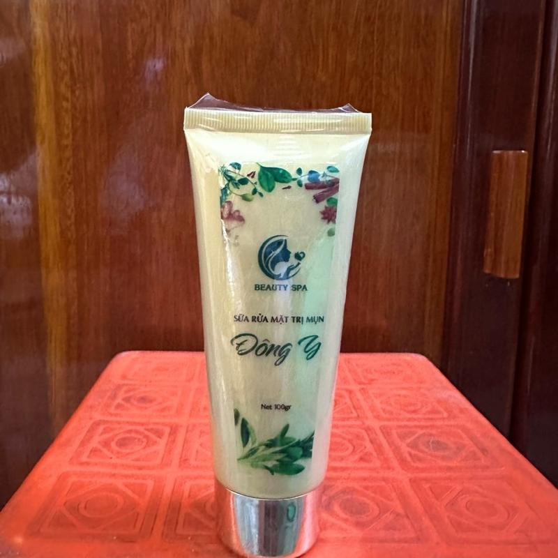 Sữa rửa mặt đông y sạch sâu làn da