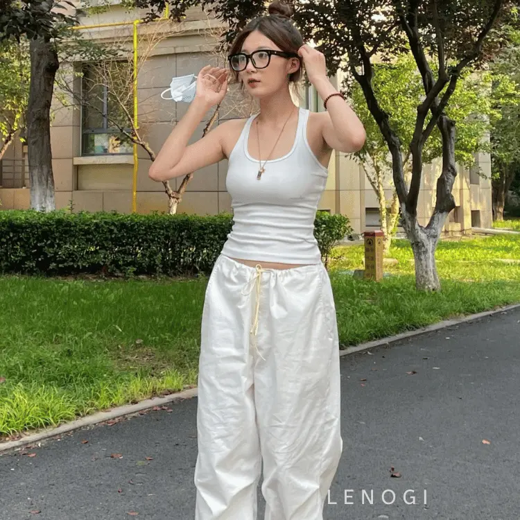 Áo ba lỗ nữ bản to cotton LENOGI áo tanktop sát nách mặc đi tập gym, yoga, đen trắng dễ phối đồ | BigBuy360 - bigbuy360.vn Áo ba lỗ nữ bản to cotton LENOGI áo tanktop sát nách mặc đi tập gym, yoga, đen trắng dễ phối đồ | BigBuy360 - bigbuy360.vn