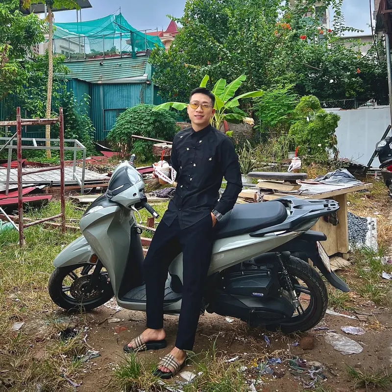 Sơ mi nam dài tay , somi nam cộc tay thân áo thêu ong chất liệu cotton nhaf dumiman Menswear sominam  dep 8