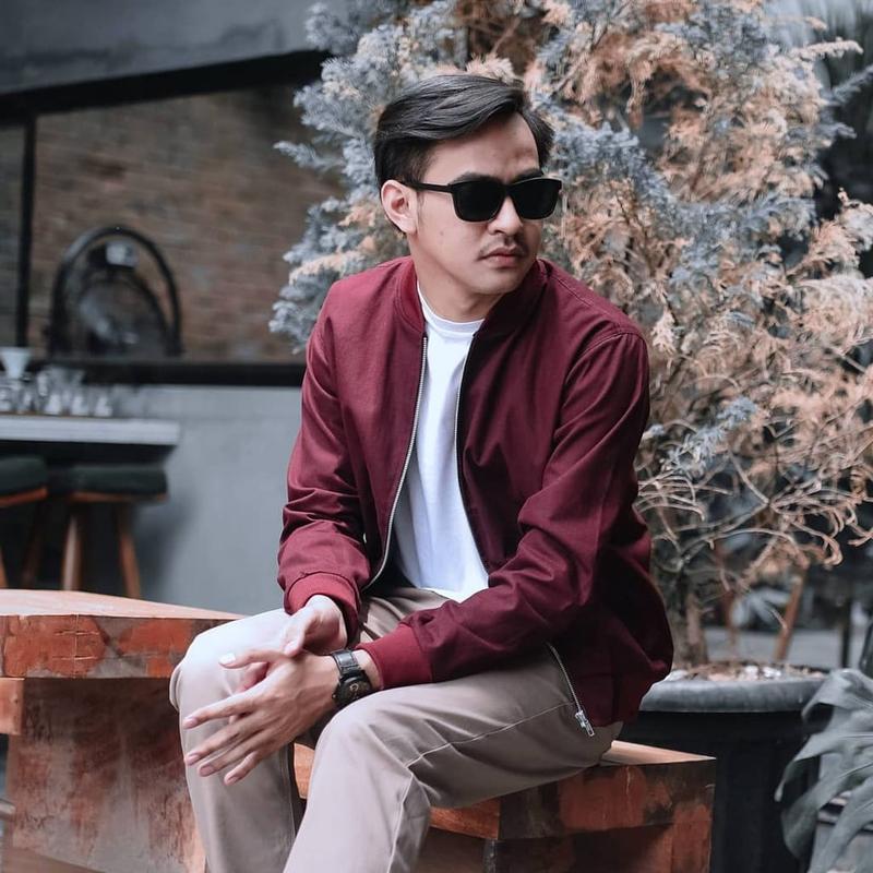 Bomber Jaket Polos Baseball Varsity Pria Wanita Anti Air Size L XL Nyaman Panjang 2