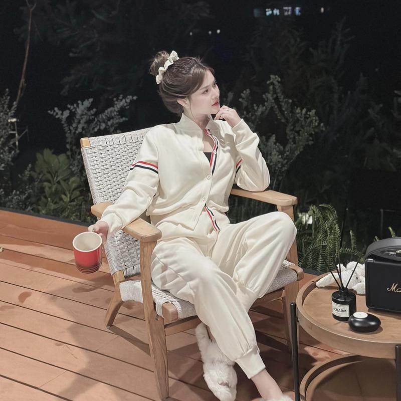 Bộ Len Hàn Áo Bomber Sọc Dây Đỏ Quần Boom Dài Tay, Màu Kem Đen Xám Xanh Than , Đồ Bộ Nữ Thu Đông Nữ Top Women