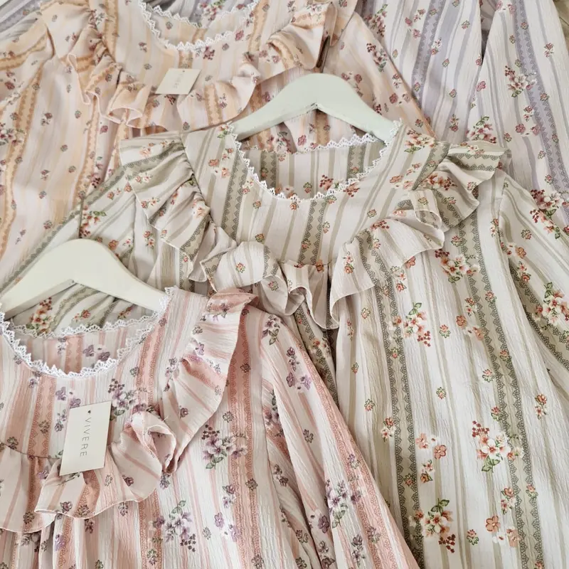 Sora Top | atasan floral | floral blouse | atasan korea Bunga 2