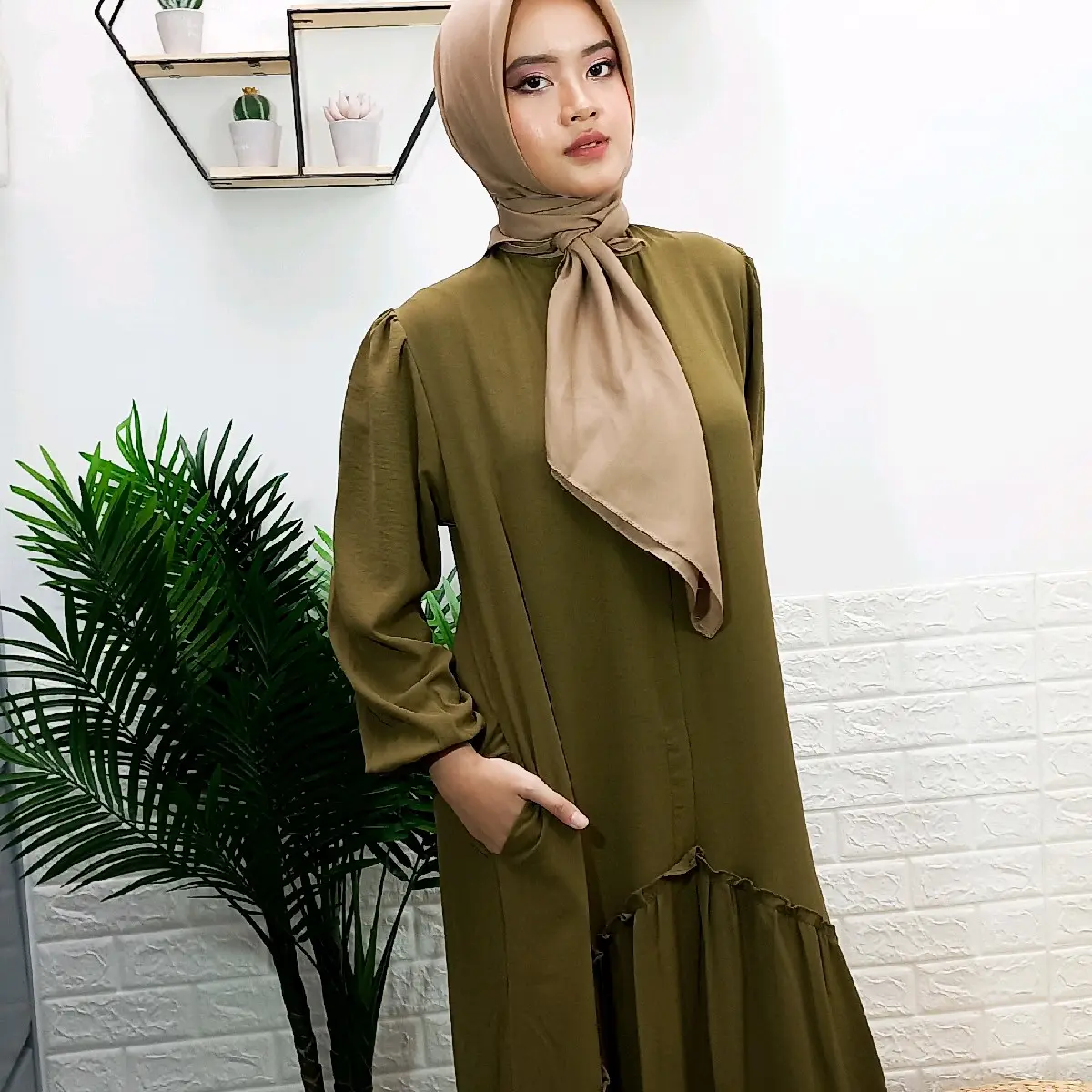 Shashi Daily Jemma Dress Polos