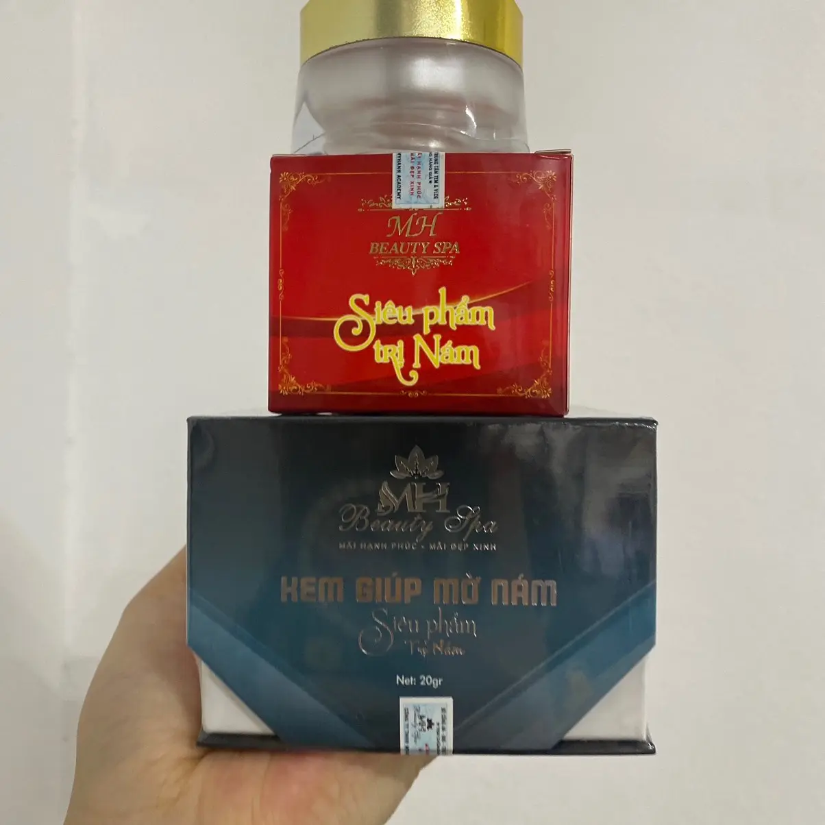 Kem siêu phẩm nám Mh, giúp mờ vết thâm nám, ức chế sắc tố và đều màu da, trắng da