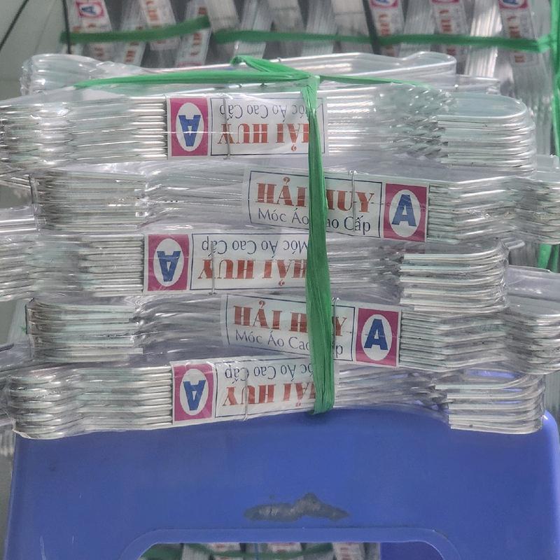 (Gía Tại Xưởng)MÓC MỎNG VỪA TREO ĐỒ THUN, ĐỒ NHẸ- Combo 50 Móc Treo Quần Áo Cao Cấp Hải Huy, Việt Hưng Loại A Vừa- dài 39cm bảng lỗ pegboard