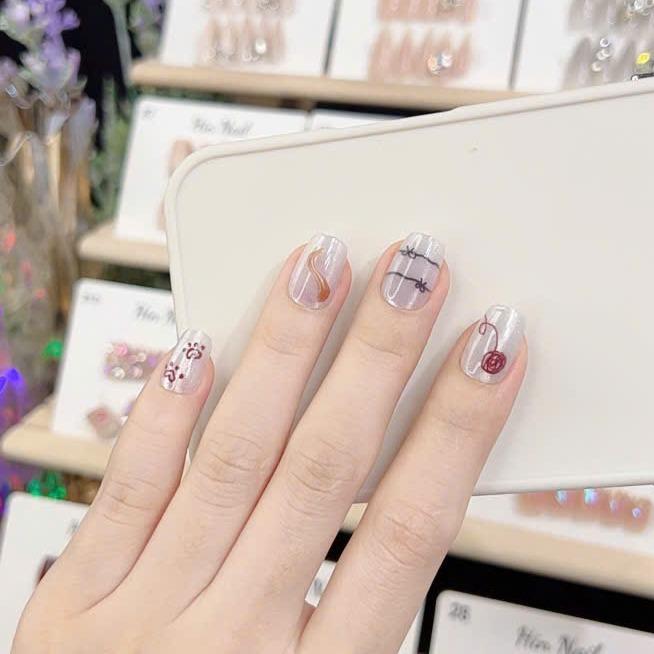 Mã M038 Nail box Mắt Mèo Thạch Form Ngắn Hin Nail