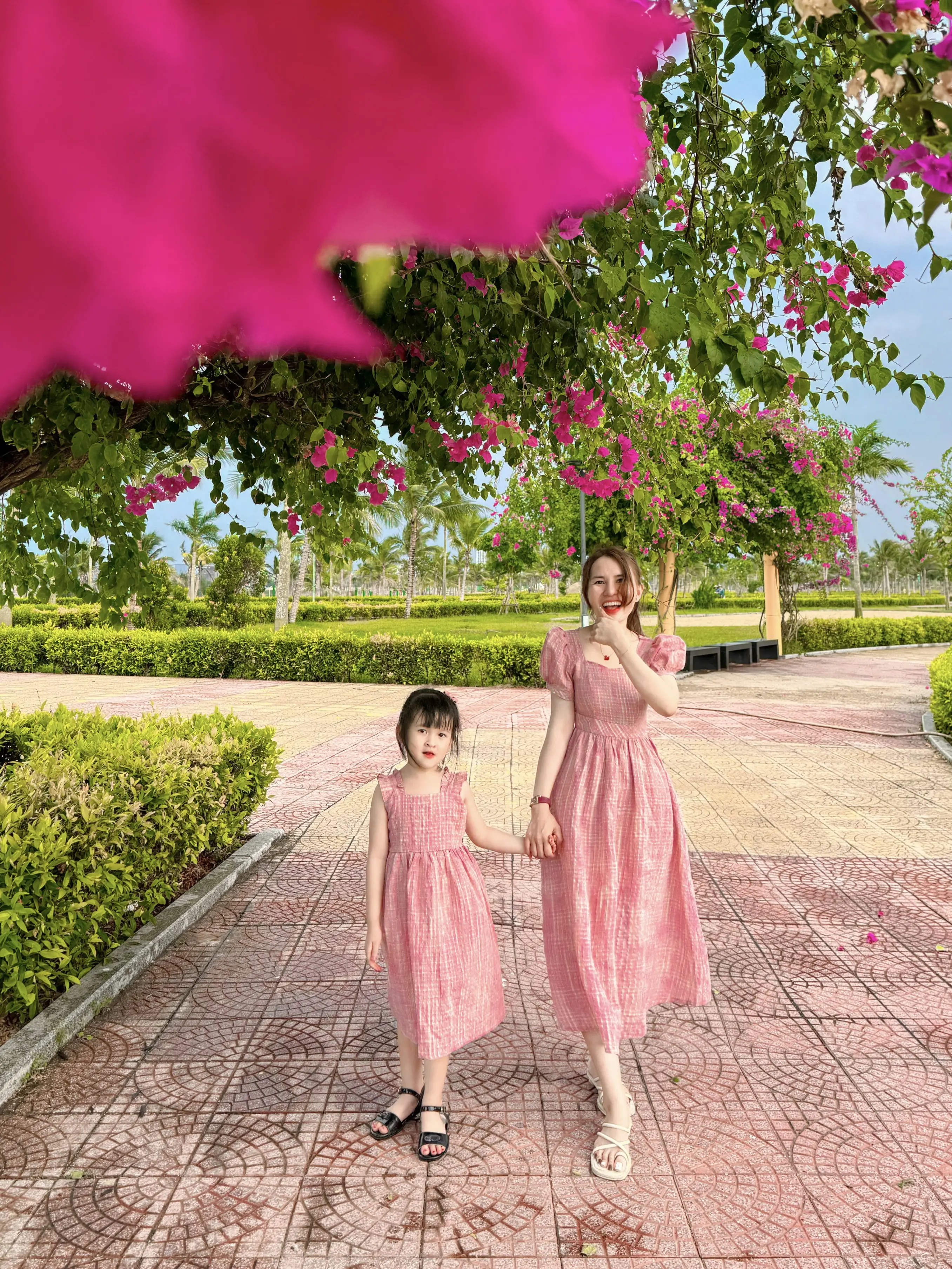 Bnstyle -Váy  Đôi Mẹ Và Bé Gái Caro Màu Cầu Vòng Dáng Dài Mb202408 Women