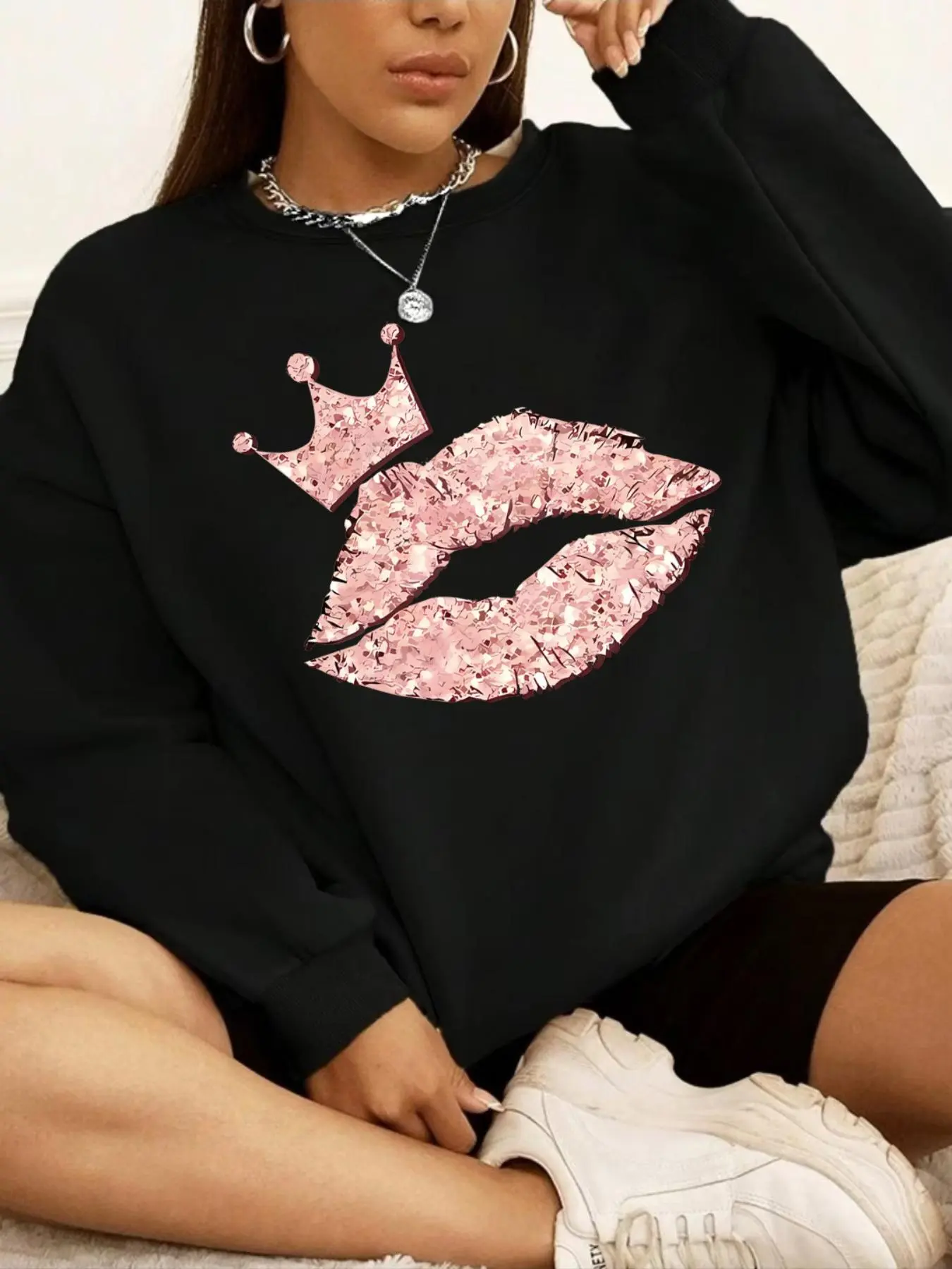 【Plus Size】 Cartoon Lip & Crown Print Drop Shoulder Sweatshirt, Casual Long Sleeve Round Neck Pullover for Women, Women's Clothing for Fall & Winter