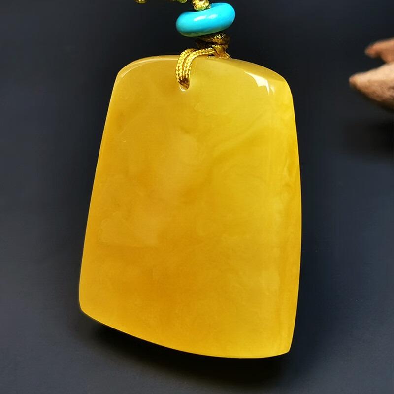 Product Introduction of Beeswax pendant, men's and women's square brand amber full of dense chicken oil yellow, good gift, safe and sound, everything goes well 3