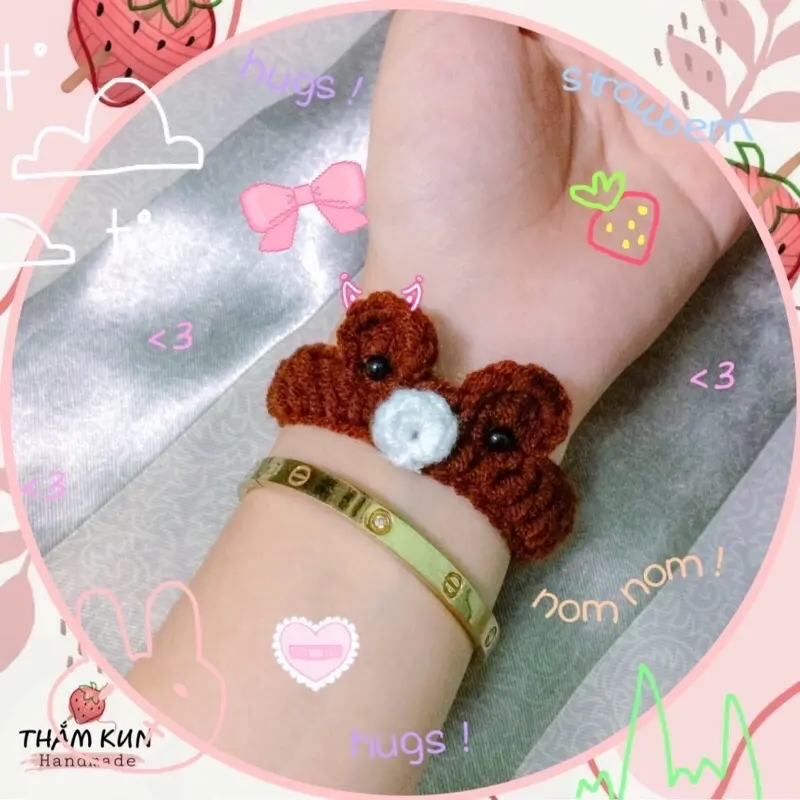 Vòng tay heo, ếch, cà rốt, thỏ, gấu đan len handmade 5