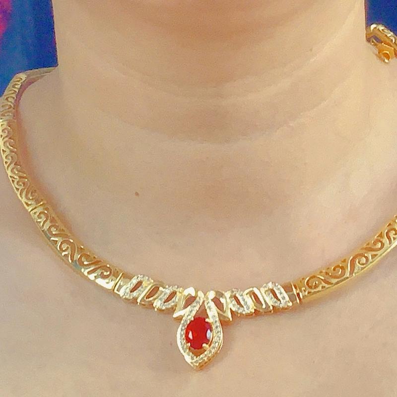 Kiềng  cổ mềm dẹt mạ vàng 18 k , mạ bạch kim , có gắn mặt  đá các màu xanh, trắng, đỏ 5