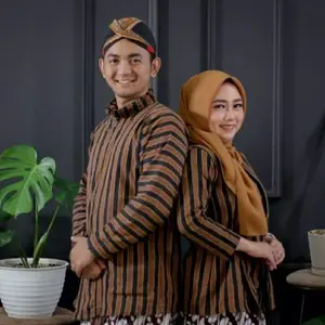 Baju Lurik Adat Jawa Pria Dewasa & Wanita Surjan Lurik Motif Tradisional Kain Tenun Khas Solo Jogja Cocok untuk Acara Adat dan Moment Spesial
