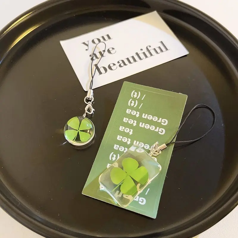 Queen's Tears Four-Leaf Clover Keychain Same Style Fresh Ins Lucky Four-Leaf Clover Pendant Lanyard Creative Kim Ji-Won Acrylic Backpack Decoration Keychain Mobile Phone Lanyard CCD Camera Carrying Strap Lanyard