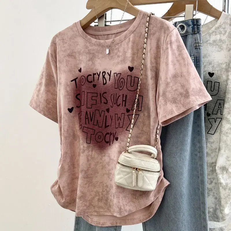 เสื้อยืดแขนสั้นพิมพ์ลายตัวอักษรขนาดบวก มัดย้อม สำหรับผู้หญิงและเด็กผู้หญิง ทรงหลวมและโอเวอร์ไซส์ เหมาะสำหรับฤดูร้อน 2024 มาใหม่ เสื้อสตรี
