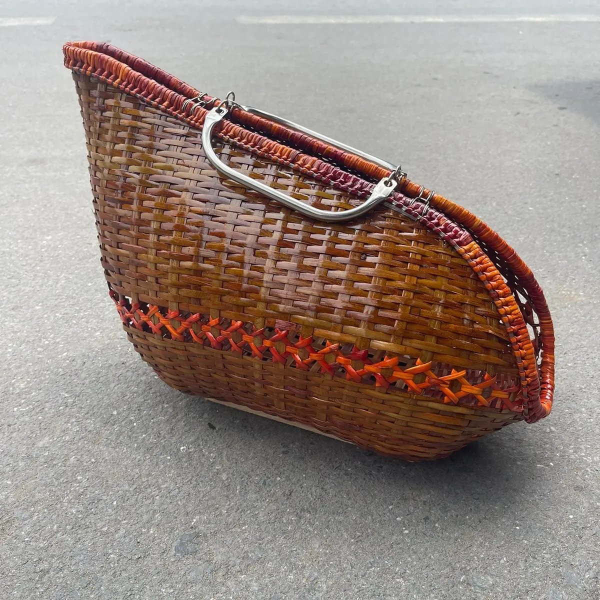 Giỏ xách gà