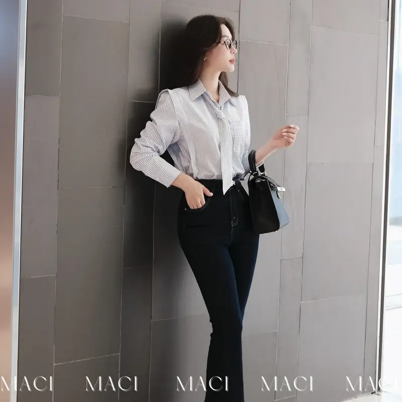 Áo Sơ Mi Kẻ Sọc Xanh Nhạt MACI by MKC MCASMSO0022 Thời Trang Nữ Thiết Kế Độc Quyền 4
