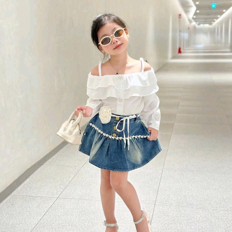 A180 - Set Bộ Chân Váy Jean Đính Đá Kèm Đai Hoa Sang Chảnh Phối Sơmi Trắng Trễ Vai