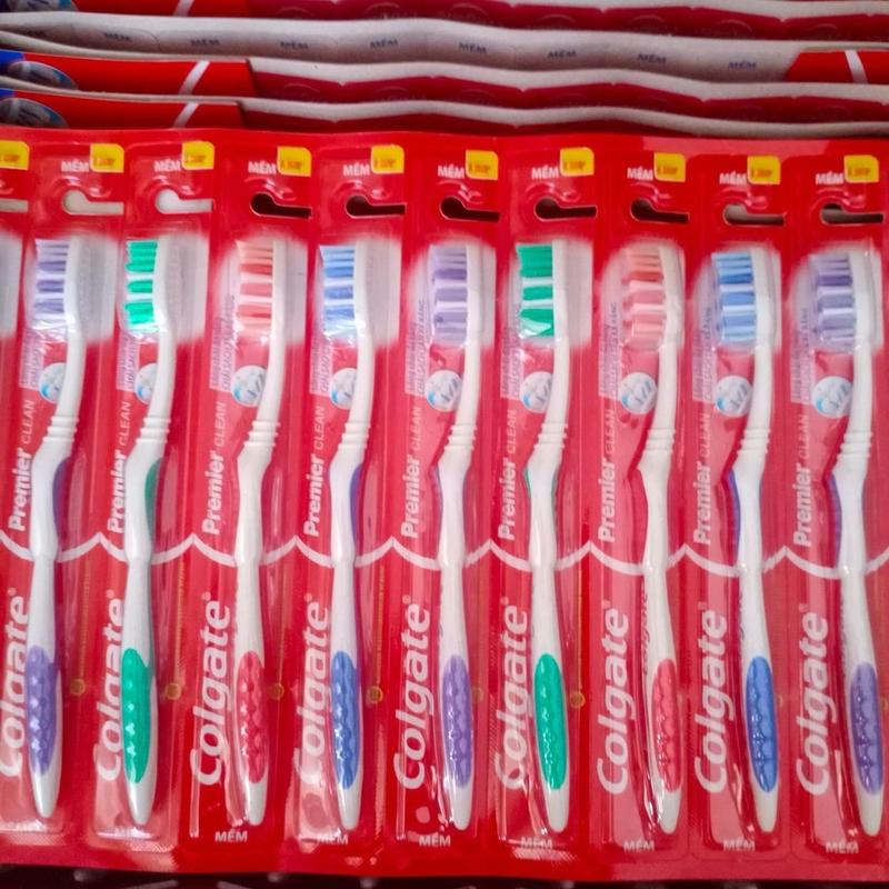 ￼Bàn chải đánh răng Colgate mềm mảnh (1 cây) 4