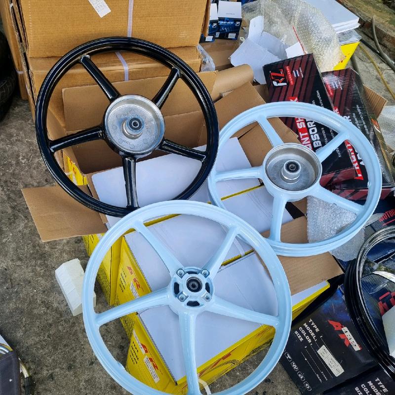 MÂM 5 CÂY SIRIUS . JUPITER . EX 135 1 ĐĨA GẮN NHƯ ZIN phụ kiện xe máy Phụ Tùng lốp  cheetah 50 60 lốp  gai lốp  xe cheetah 60 70 michelin city pro