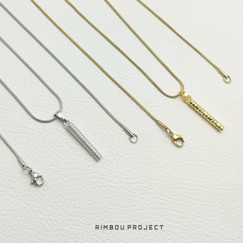 Kalung Rantai Titanium Anti Karat Tidak Berubah  Warna Model Round Snake Liontin Bambu Pria Dan Wanita Gold Silver 0