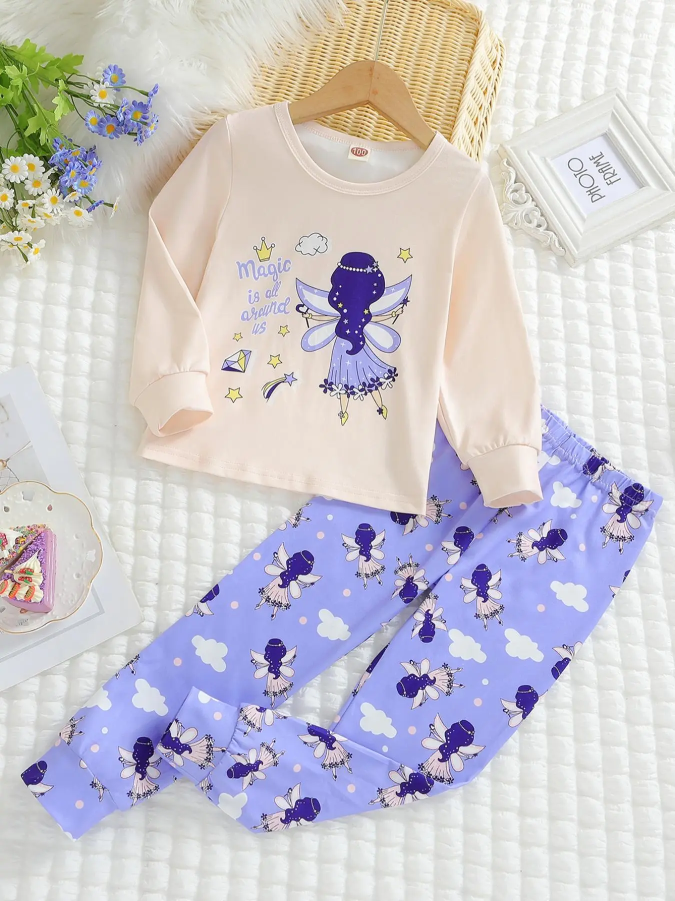 Toddler Girl's 2pcs Cartoon Print Tee & Elastic Waist Pants Loungewear Set, Cute Casual Round Neck Long Sleeve Top & All Over Print Trousers 2 Piece Pj Set, Toddler Girls Clothing for Spring & Fall, Clean Girl Outfit,  Kawaii Clothing, Co-ords Set