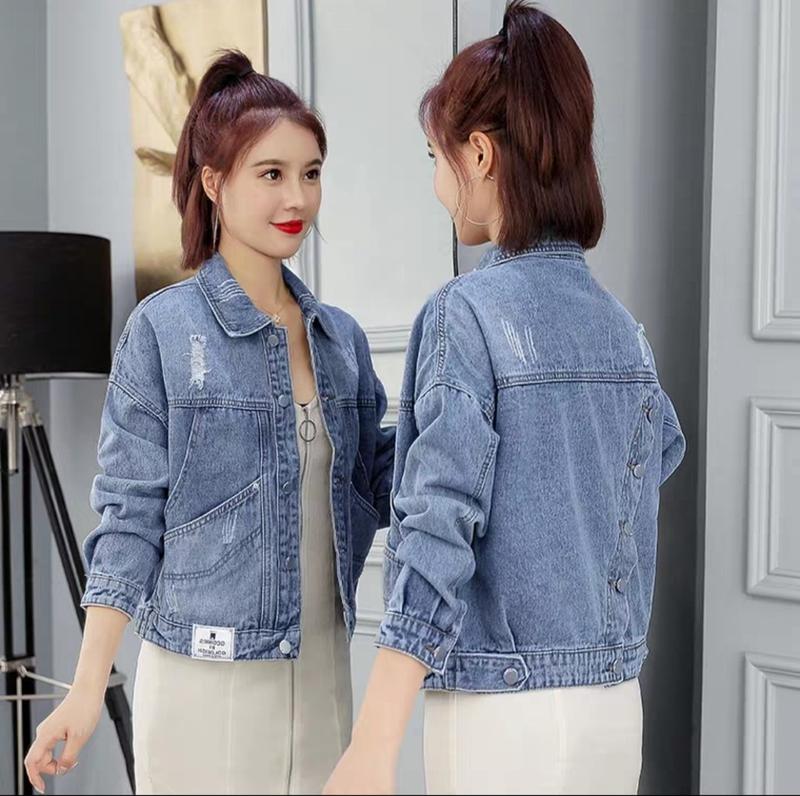 Product Introduction of Áo khoác jean nữ màu đen có túi ngoài phối tà chéo form croptop và vừa size 39-4kg BB Lady.Shop 11