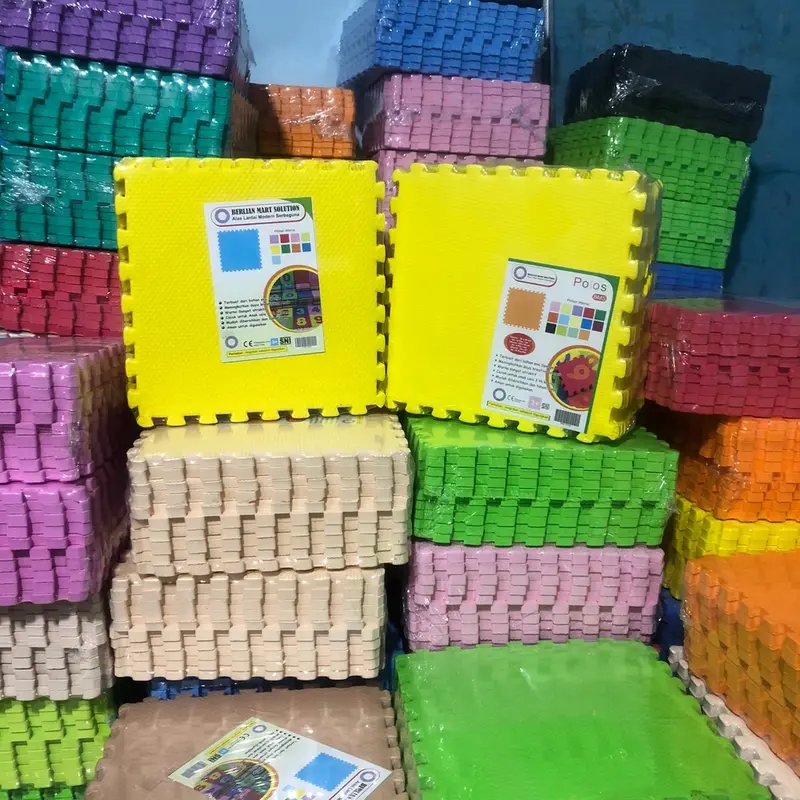 Matras puzzle polos ukuran 25x25 cm tebal 1 cm isi 10 pcs / alas bermain anak / alas lantai olahraga / playmat bebas bpa biru tua tidak 0