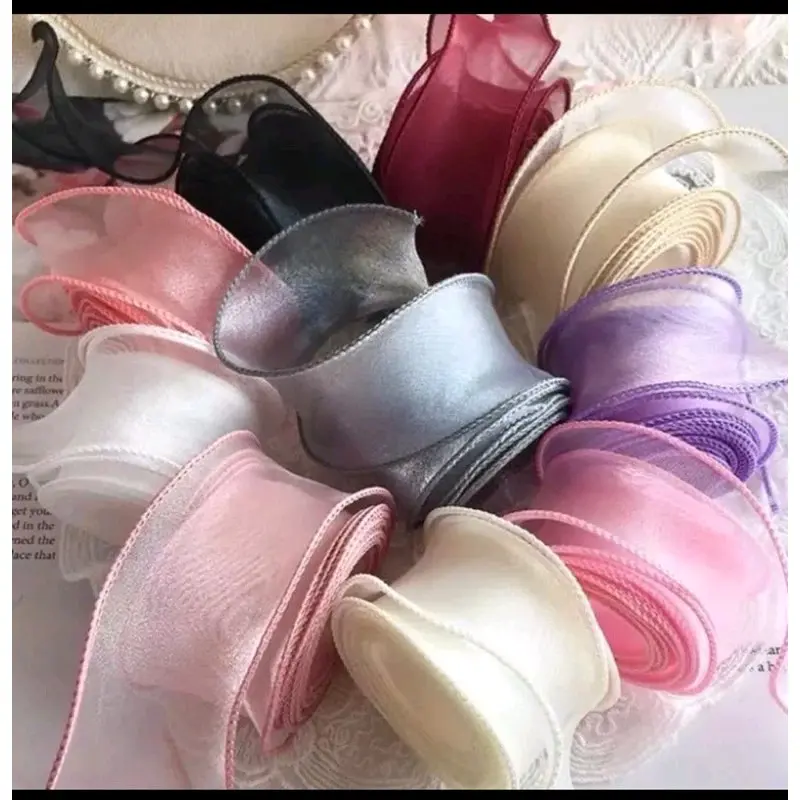 1 CUỘN RUY BĂNG VOAN TRƠN VIỀN SÓNG BẢN 4CM DÀI 10YARD
