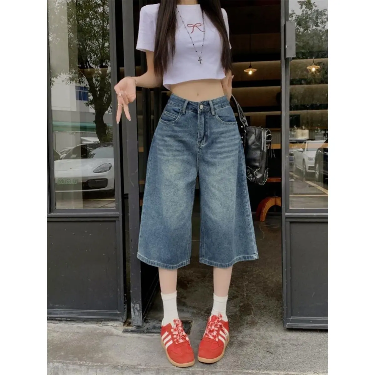 Jeans Quần Short Denim, Phong Cách Cổ Điển Dành Cho Nữ, Trang Phục Mùa Hè, Cạp Cao, Dáng Rộng Rãi Và Bó Sát, Dễ Phối Đồ, Quần Cropped Xén, Quần Ống Rộng Thẳng, Cỡ Nhỏ Women Pants