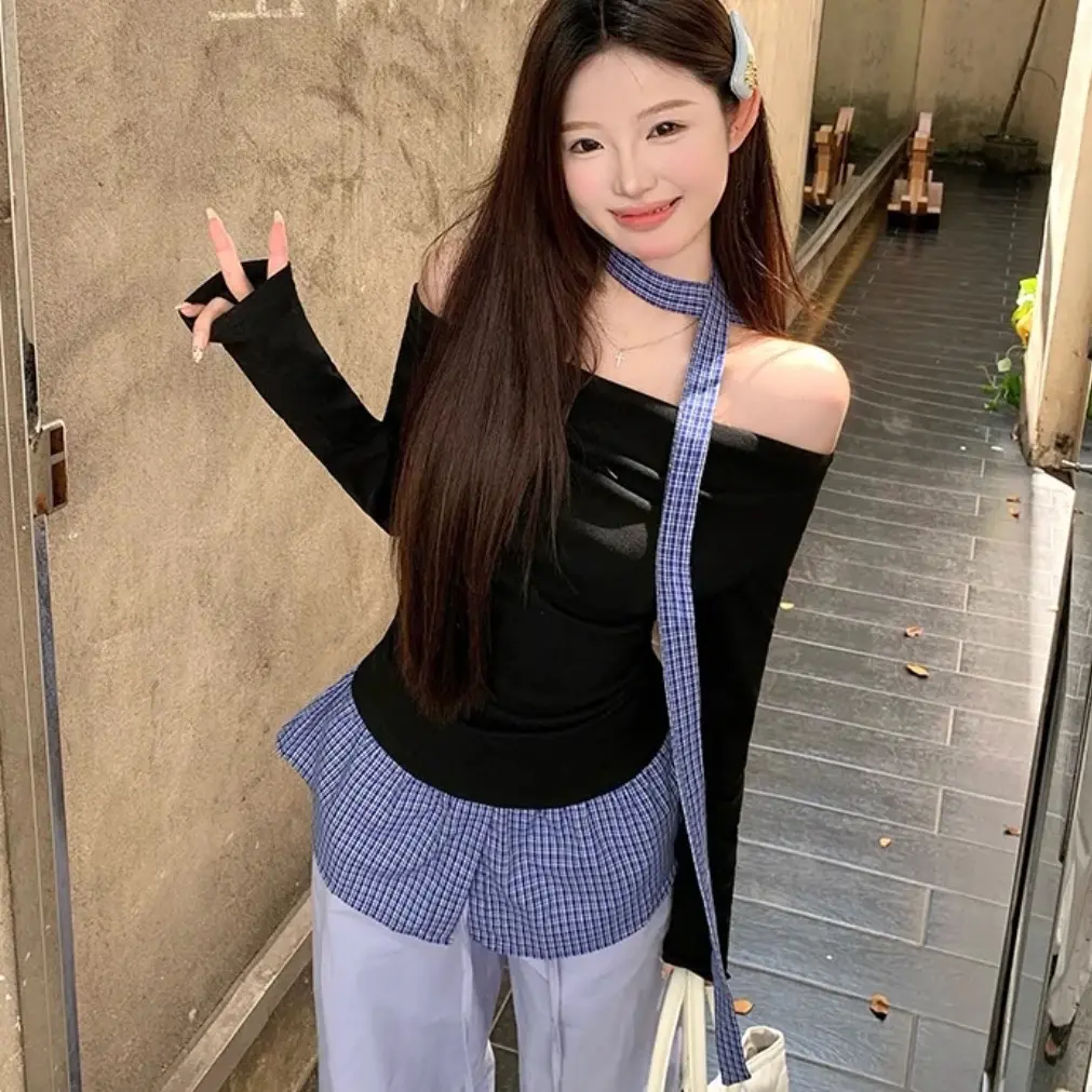 Áo Trễ Vai Tay Dài Phối Viền Ca Rô Kèm Dây Chocker Cổ Style Hàn Quốc
