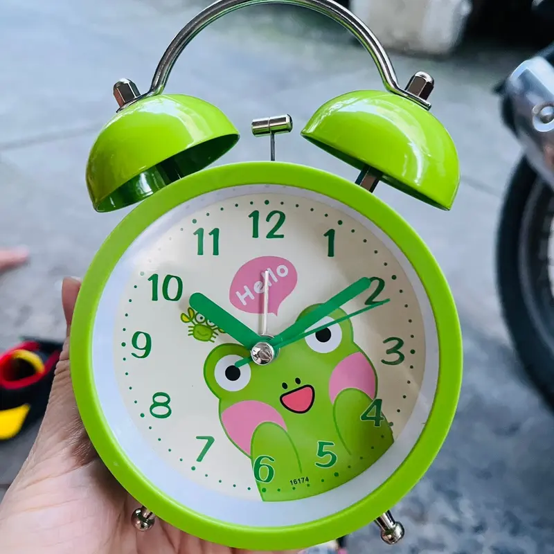Đồng Hồ Báo Thức để bàn Chuông lớn có đèn Báo thức 1