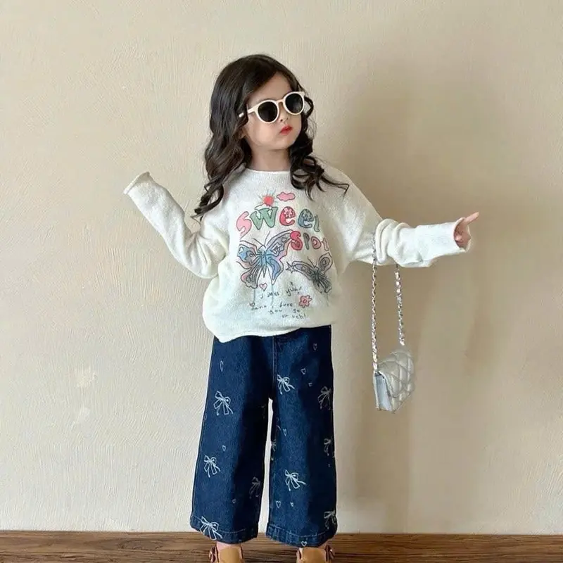 B033-Bộ quần jeans xuông phối áo thun dài tay cho bé gái - Heo 0